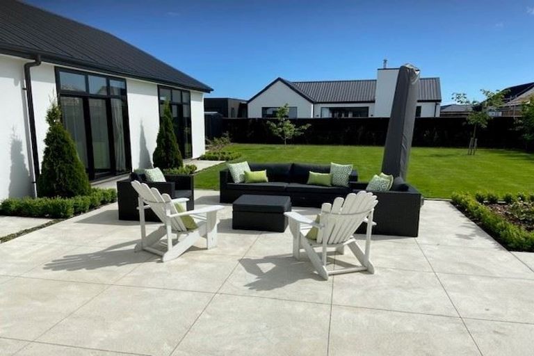 Photo of property in 6 Mersham Drive, Prebbleton, 7604