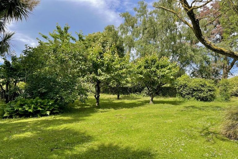 Photo of property in 669 Whitstone-five Forks Road, Five Forks, Oamaru, 9492