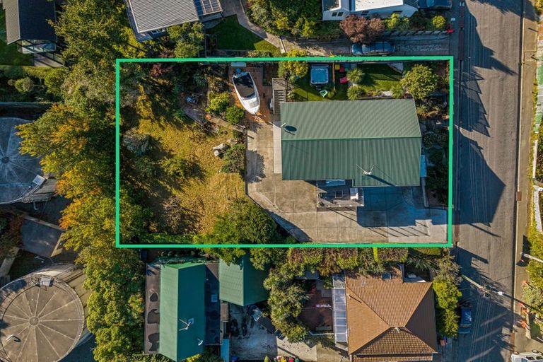 Photo of property in 5 Cornwall Road, Lyttelton, 8082