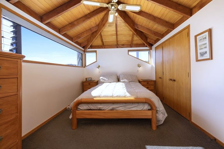 Photo of property in 113 Seaview Road, Piha, New Lynn, 0772