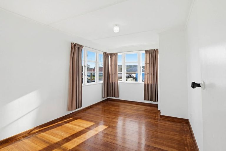 Photo of property in 16 Victory Place, Aramoho, Whanganui, 4500