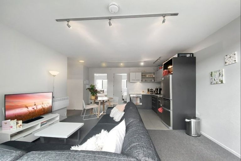 Photo of property in Detroit Apartments, 107/181u Tasman Street, Mount Cook, Wellington, 6021