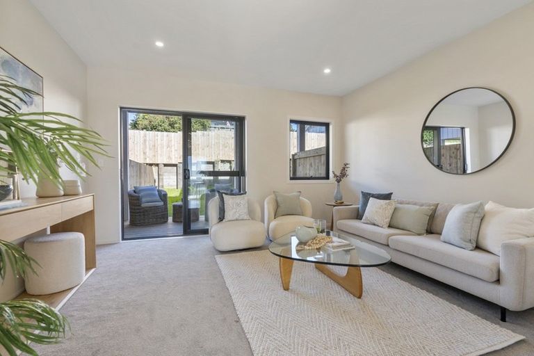 Photo of property in 5 Impatiens Lane, Massey, Auckland, 0614