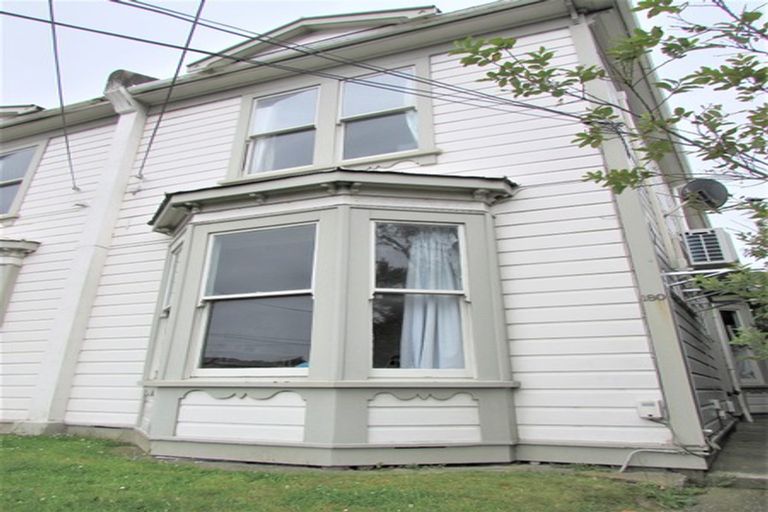 Photo of property in 180-182 Ohiro Road, Brooklyn, Wellington, 6021
