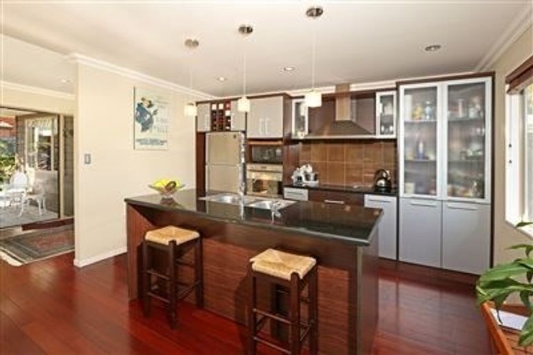 Photo of property in 9 Hornsey Avenue, Henderson, Auckland, 0612