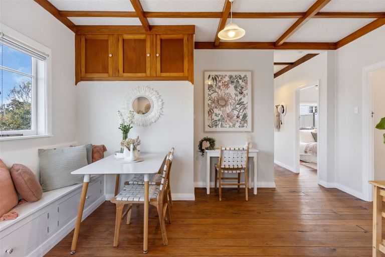 Photo of property in 30 Neptune Avenue, Beach Haven, Auckland, 0626