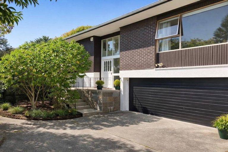 Photo of property in 3/27 Waitemata Road, Hauraki, Auckland, 0622