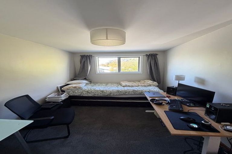 Photo of property in 1 Kinloch Street, St Albans, Christchurch, 8014
