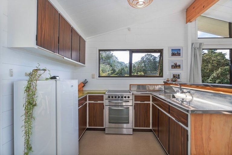 Photo of property in 39 Grange Road, Hahei, Whitianga, 3591