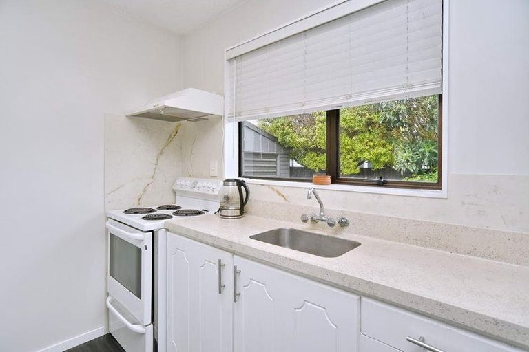 Photo of property in 2/18 Wairakei Road, Strowan, Christchurch, 8052