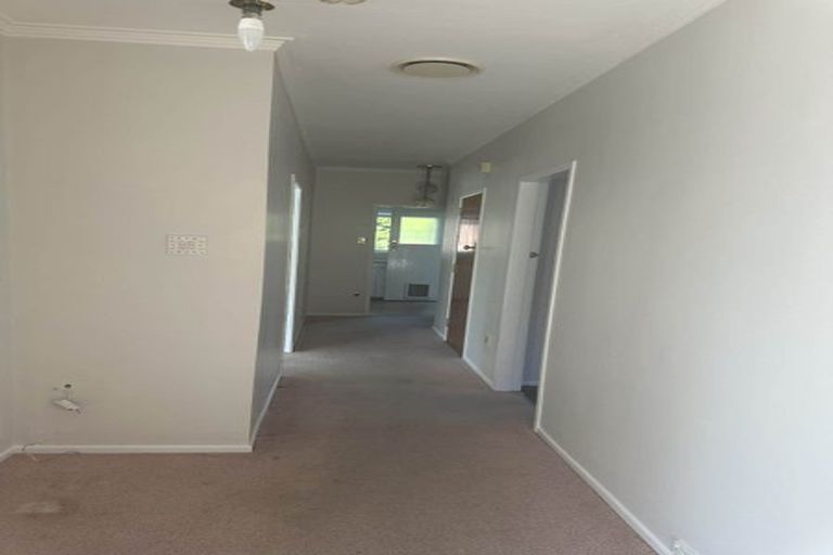 Photo of property in 5 Hollies Crescent, Johnsonville, Wellington, 6037