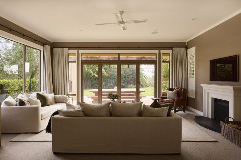 Photo of property in 42 Matangi Road, Tuki Tuki, Havelock North, 4294