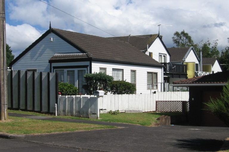 Photo of property in 3/36 Koromiko Street, New Lynn, Auckland, 0600