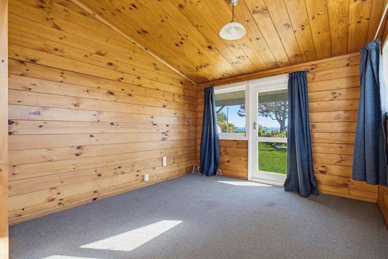 Photo of property in 20 Willow Avenue, Hannahs Bay, Rotorua, 3010