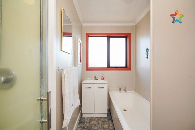 Photo of property in 12 Vernon Street, Kingswell, Invercargill, 9812