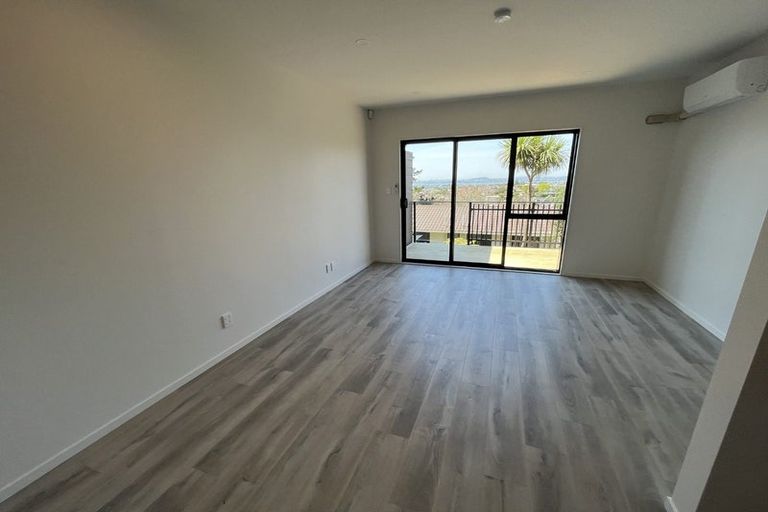 Photo of property in 20/241 Don Buck Road, Massey, Auckland, 0614