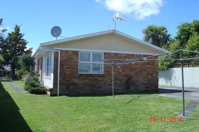 Photo of property in 2/148 Old Farm Road, Hamilton East, Hamilton, 3216