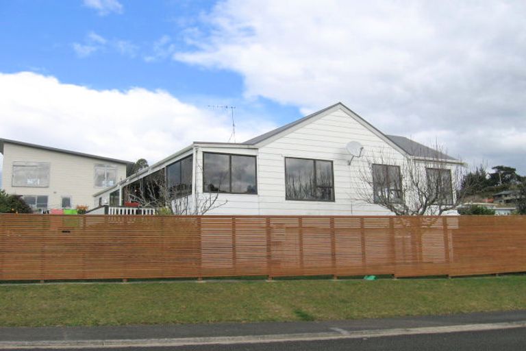 Photo of property in 101 Fernleigh Glade, Whangamata, 3620