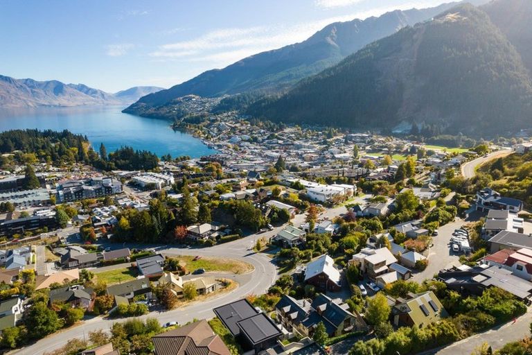 Photo of property in 1b Poole Lane, Queenstown, 9300