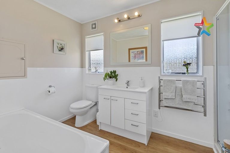 Photo of property in 5a Lees Grove, Wainuiomata, Lower Hutt, 5014