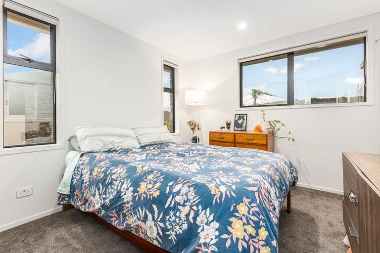 Photo of property in 2/3 Johnston Grove, Taita, Lower Hutt, 5011