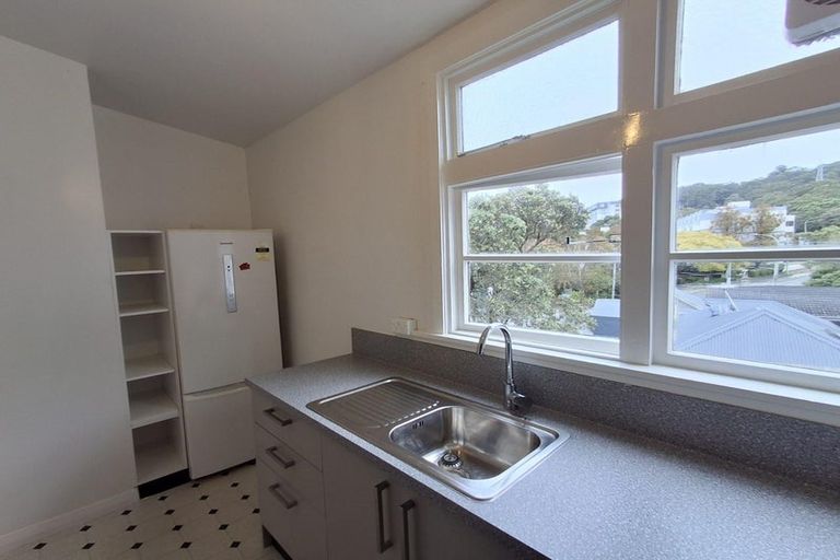 Photo of property in Graymor Flats, 2/19 Ohiro Road, Aro Valley, Wellington, 6021