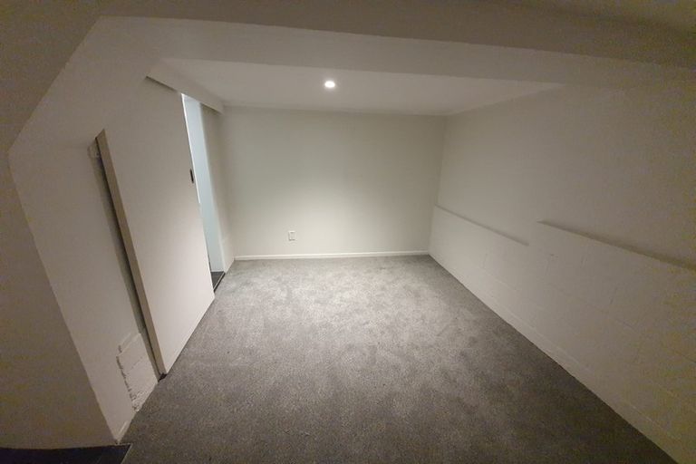 Photo of property in 1/31 Rangatira Road, Birkdale, Auckland, 0626