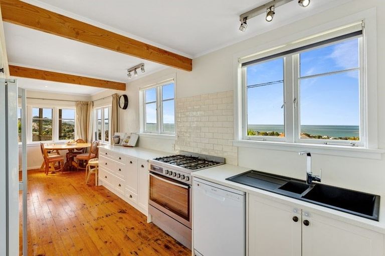 Photo of property in 17b Brightside Road, Stanmore Bay, Whangaparaoa, 0932