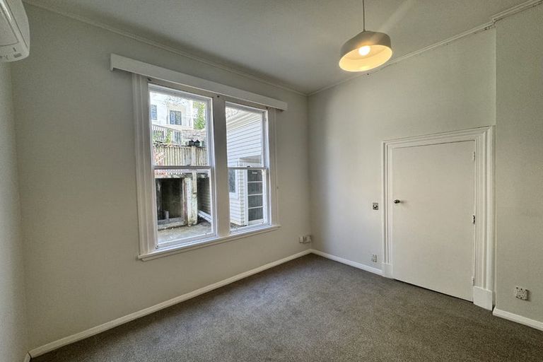 Photo of property in 355 The Terrace, Te Aro, Wellington, 6011