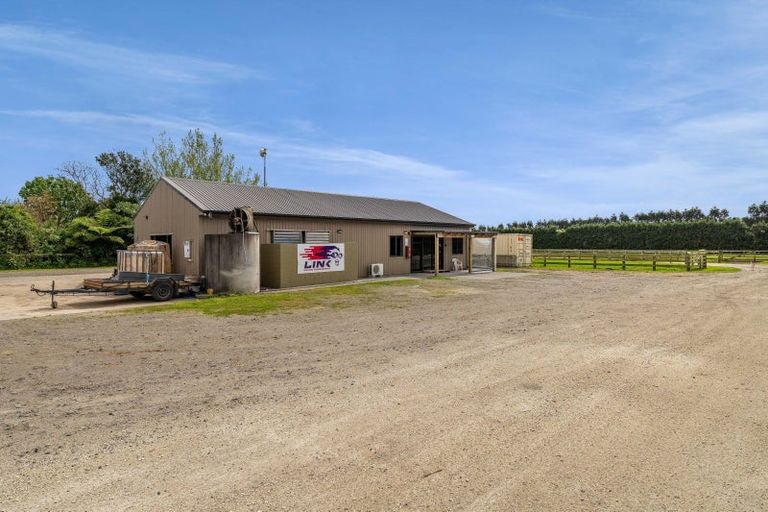 Photo of property in 50a Richmond Road, Brixton, New Plymouth, 4373