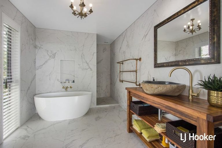 Photo of property in 21 The Crescent, Waihi Beach, 3611