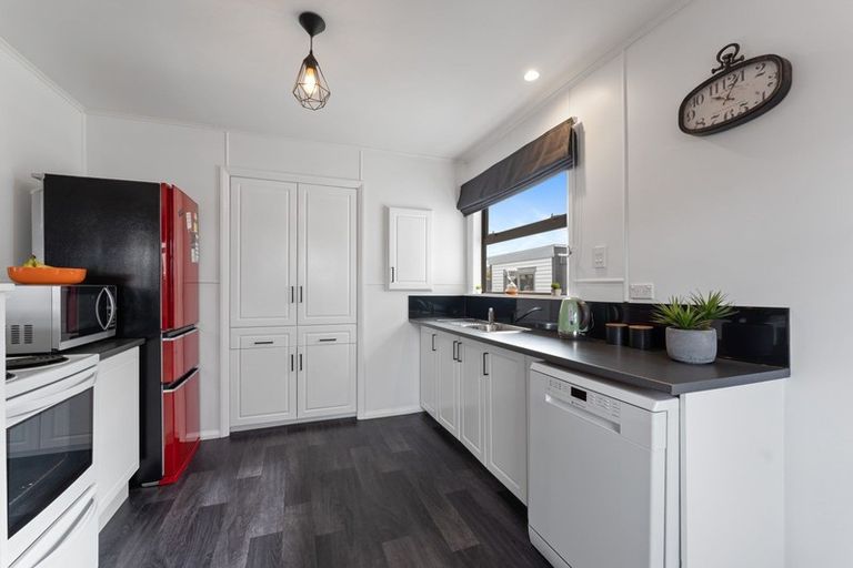 Photo of property in 138 Miranda Street, Stratford, 4332