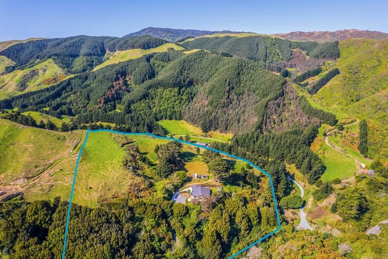 Photo of property in 1142 Paekakariki Hill Road, Paekakariki Hill, Porirua, 5381