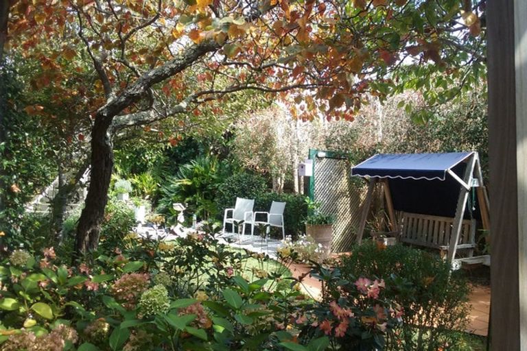 Photo of property in 6 Joydon Place, Stanmore Bay, Whangaparaoa, 0932