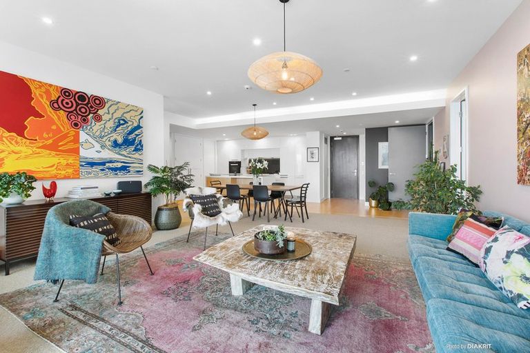 Photo of property in 902/1u Market Lane, Wellington Central, Wellington, 6011