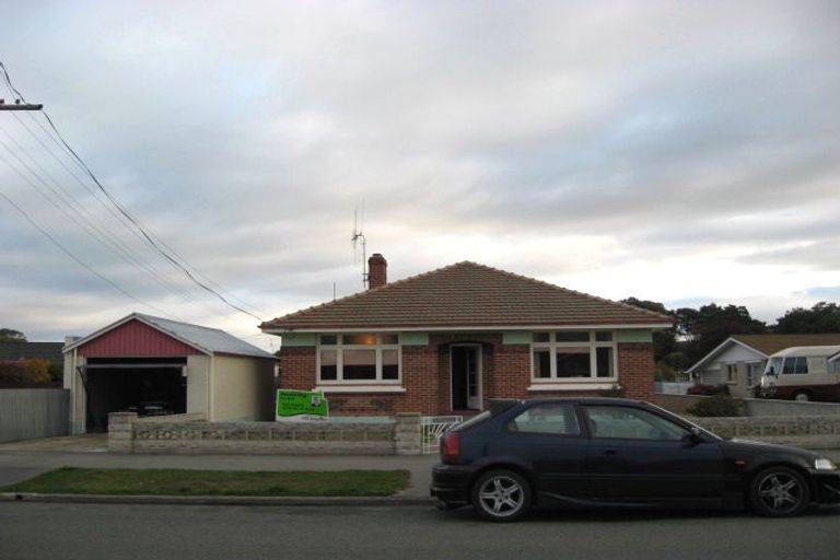 Photo of property in 11 Stirling Street, Oamaru North, Oamaru, 9400