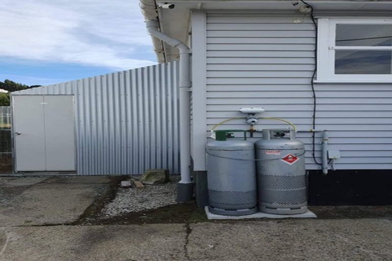 Photo of property in 10 Robertson Street, Oamaru North, Oamaru, 9400