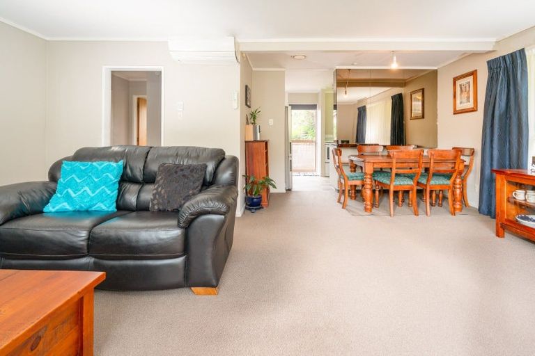 Photo of property in 12 Makatote Grove, Churton Park, Wellington, 6037