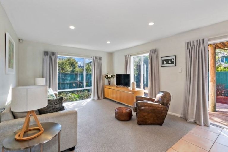 Photo of property in 20 Cashmere Road, Cashmere, Christchurch, 8022