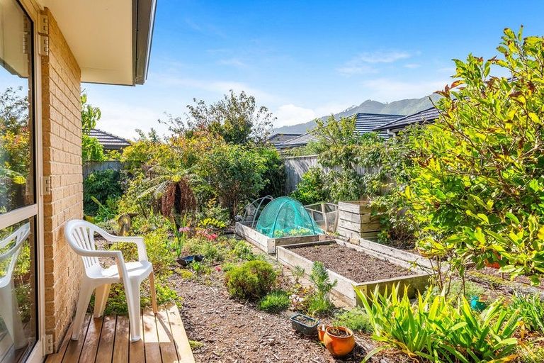 Photo of property in 82 Waipunahau Road, Waikanae, 5036
