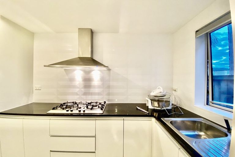 Photo of property in 32 Charlestown Drive, Flat Bush, Auckland, 2019