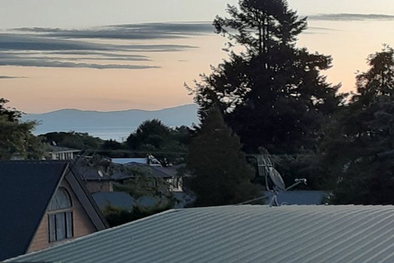 Photo of property in 2/37 Hinemoa Avenue, Taupo, 3330