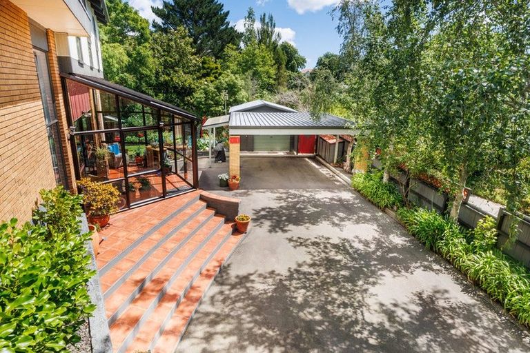 Photo of property in 101 Clifton Terrace, Fitzherbert, Palmerston North, 4410