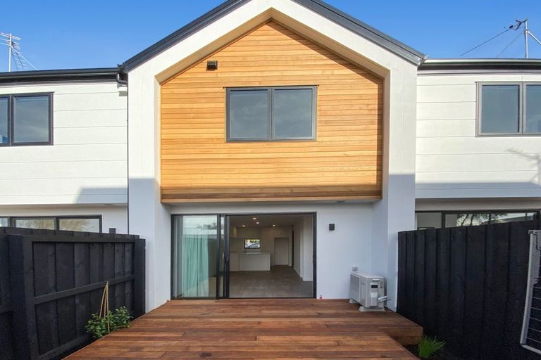 Photo of property in 3/95 Linwood Avenue, Linwood, Christchurch, 8011