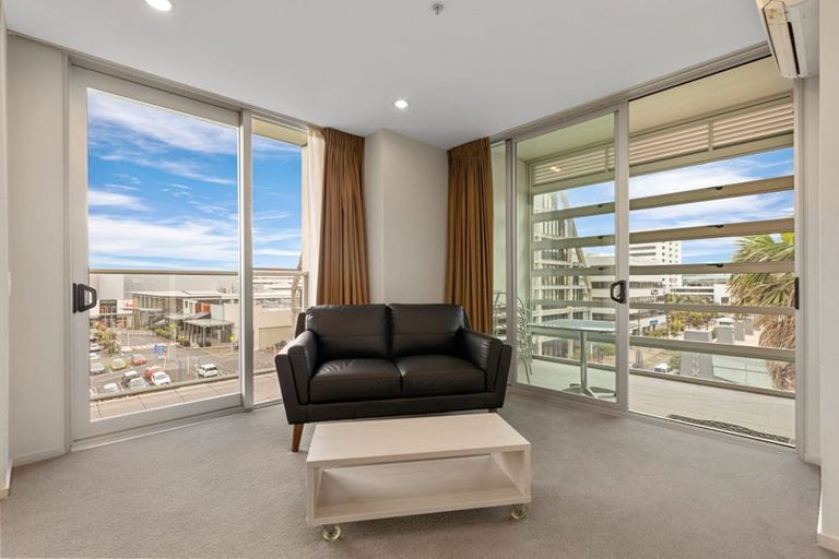 Photo of property in 408/17 Osterley Way, Manukau, Auckland, 2104