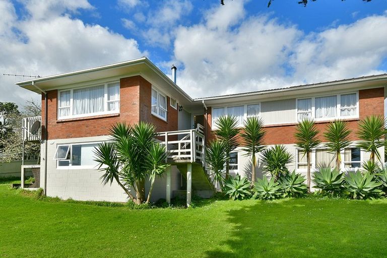 Photo of property in 28 Downer Street, Helensville, 0800