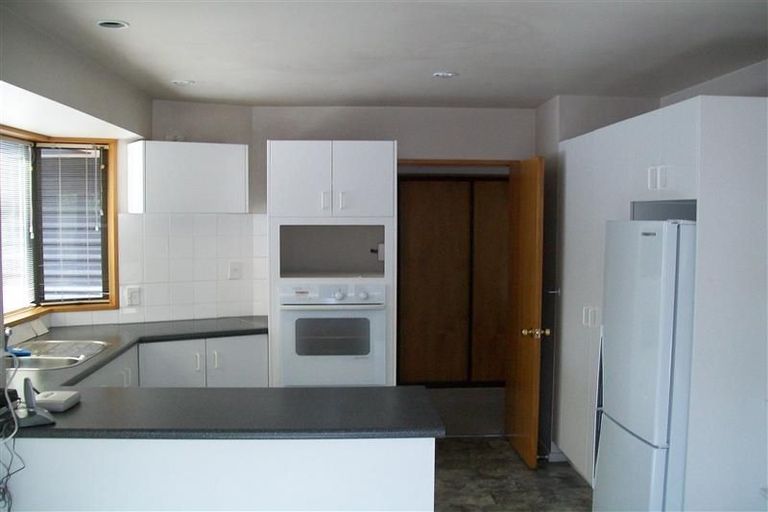 Photo of property in 1a Glenys Place, Broomfield, Christchurch, 8042