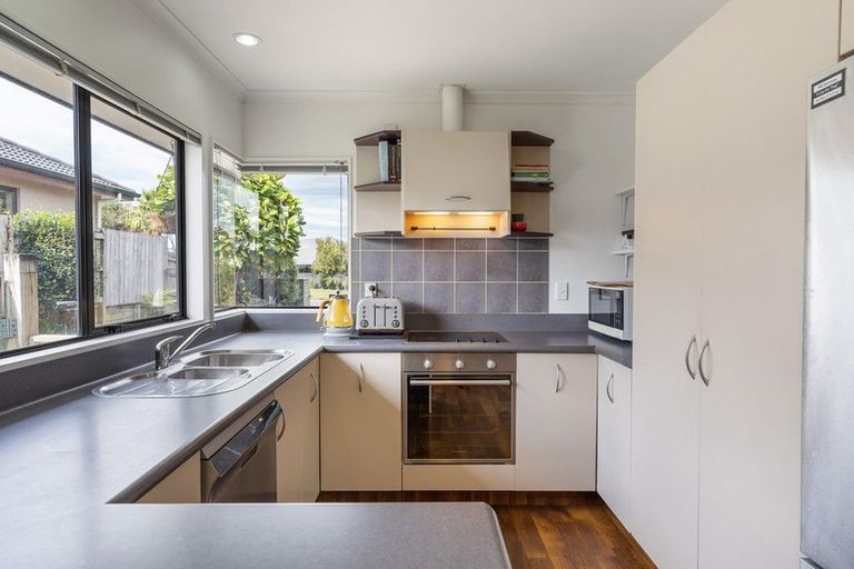 Photo of property in 8 Kestrel Avenue, Welcome Bay, Tauranga, 3112