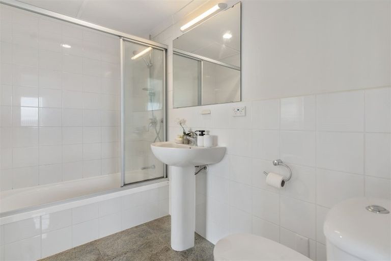Photo of property in 16d/18 Ronwood Avenue, Manukau, Auckland, 2104
