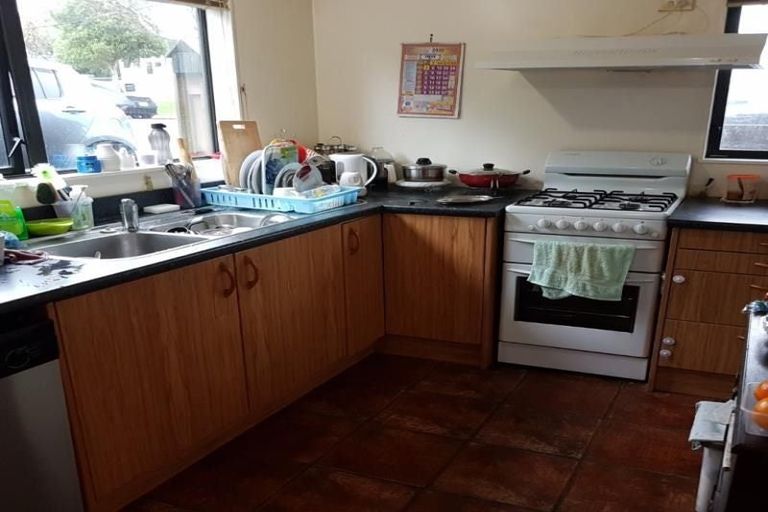 Photo of property in 4 Chamberlain Road, Karori, Wellington, 6012